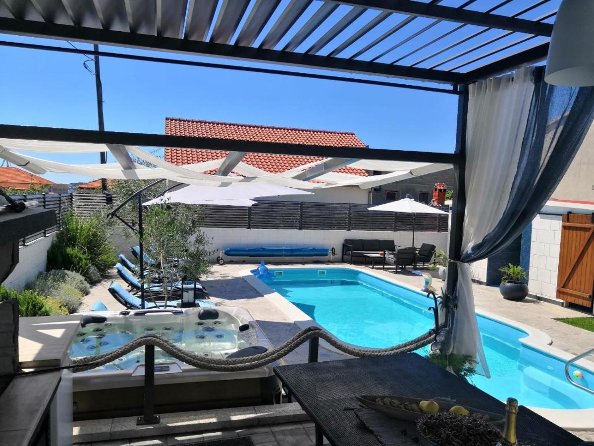 Deluxe Apartman Porto Trogir Exterior foto