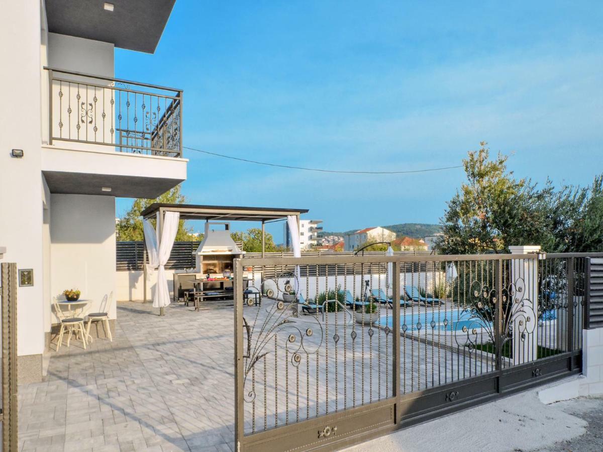 Deluxe Apartman Porto Trogir Exterior foto